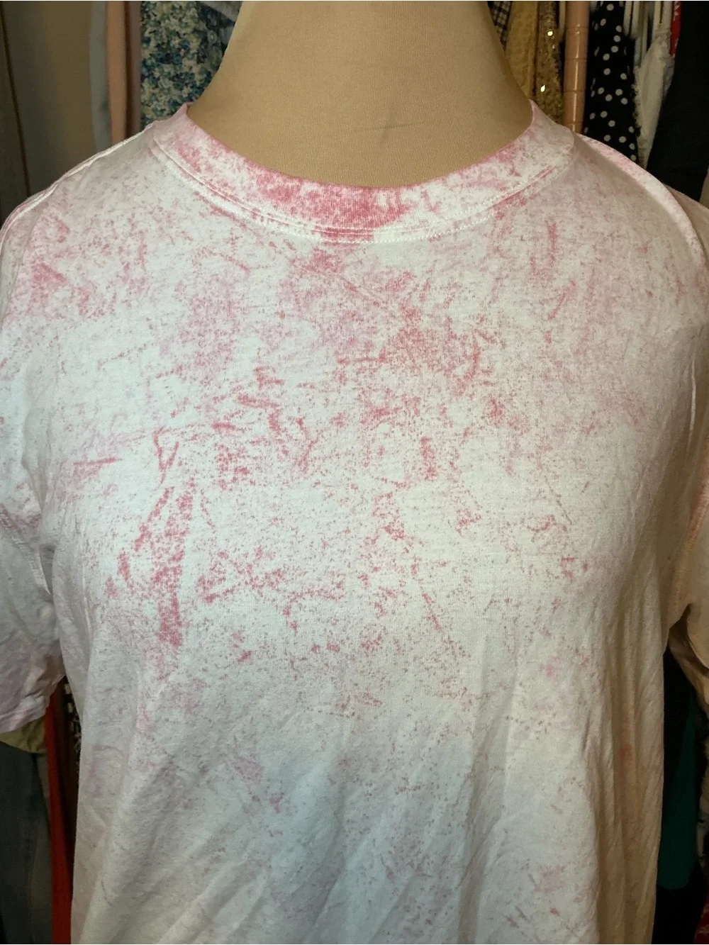 Short Sleeve Crewneck T‑Shirt in Light Pink Wash